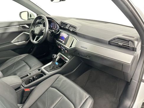 Used 2023 Audi Q3 2.0T Premium image 28