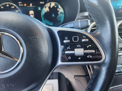 Used 2021 Mercedes-Benz GLC 300 4MATIC image 21