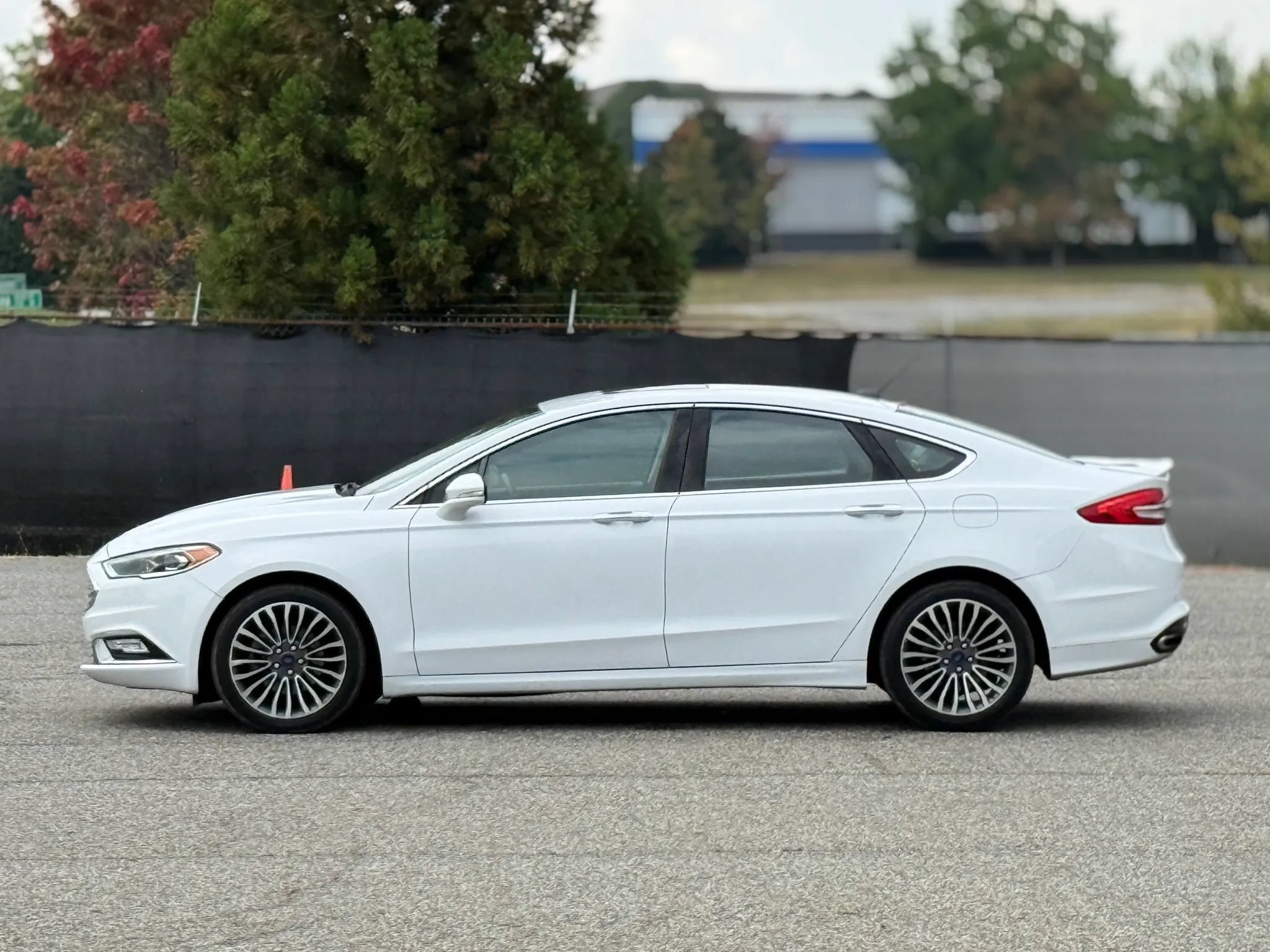 Used 2018 Ford Fusion Titanium AWD/4WD image 8