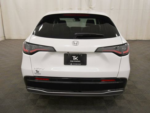 Certified 2024 Honda HR-V EX-L image 6