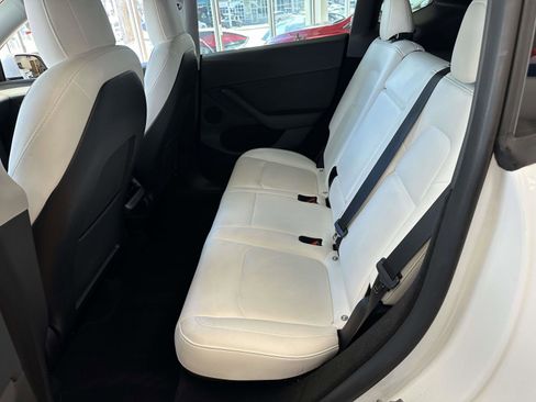 Used 2023 Tesla Model Y Long Range AWD/4WD image 17