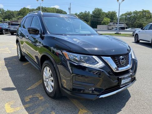 Used 2018 Nissan Rogue SV w/ Sun & Sound Touring Package AWD/4WD image 2
