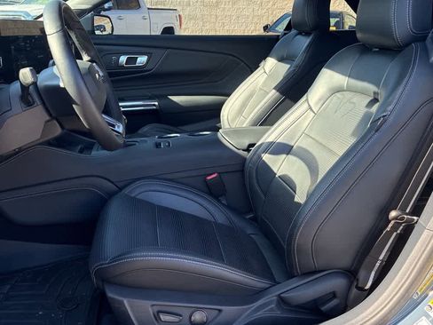 Used 2024 Ford Mustang GT Premium image 5