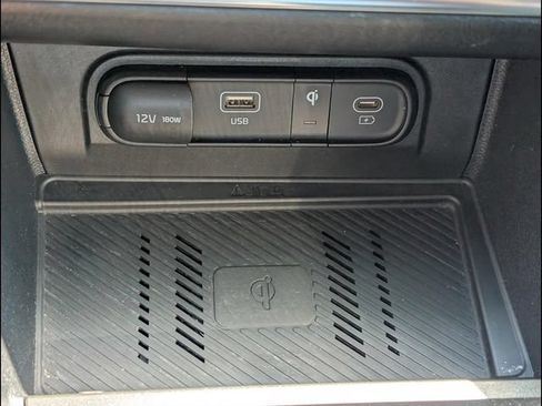 Certified 2025 Kia Sportage SX FWD image 17