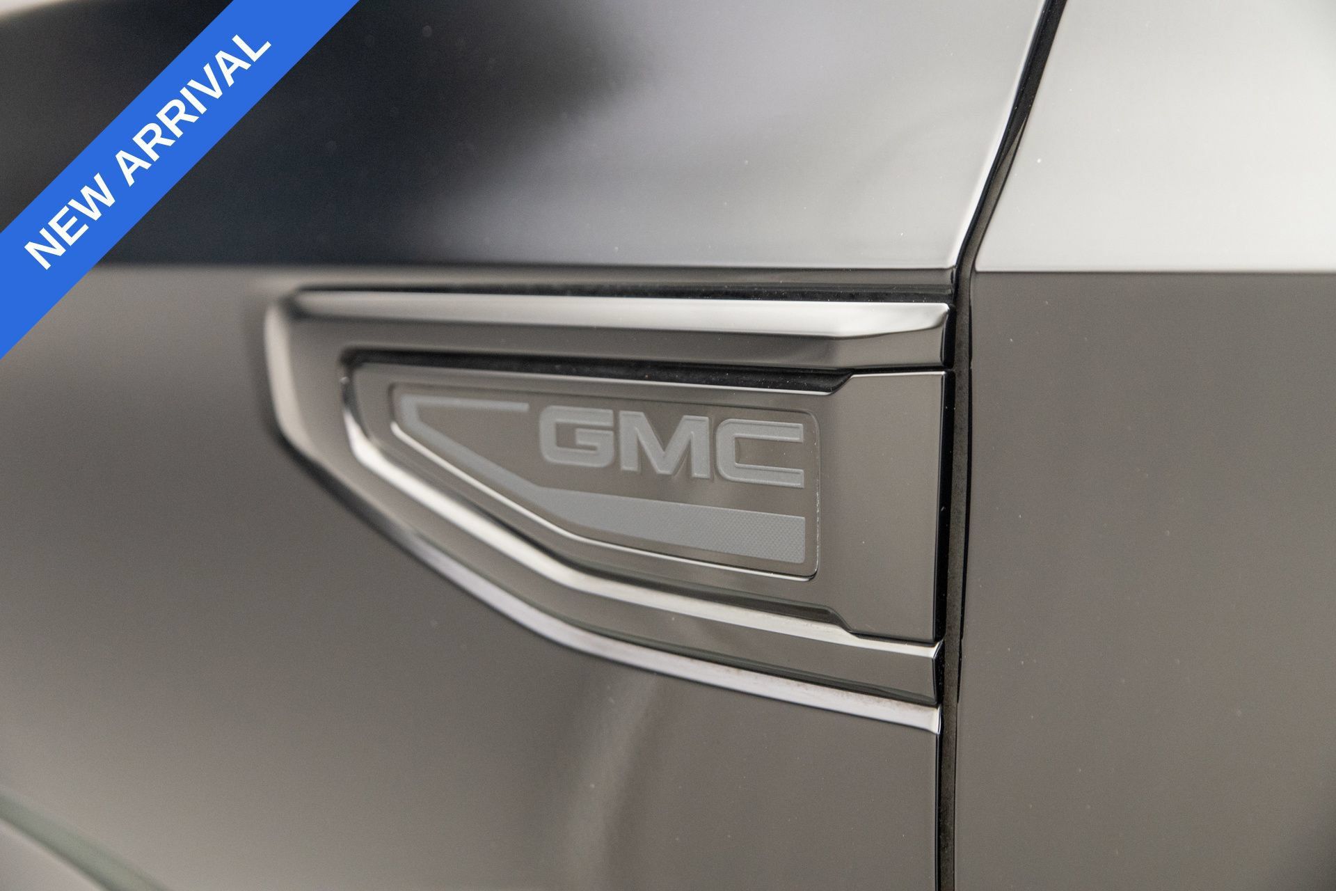 Used 2023 GMC Yukon Denali w/ Advanced Technology Package AWD/4WD image 31