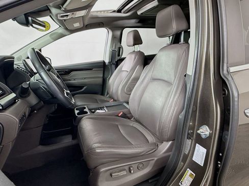 Certified 2021 Honda Odyssey Touring image 11