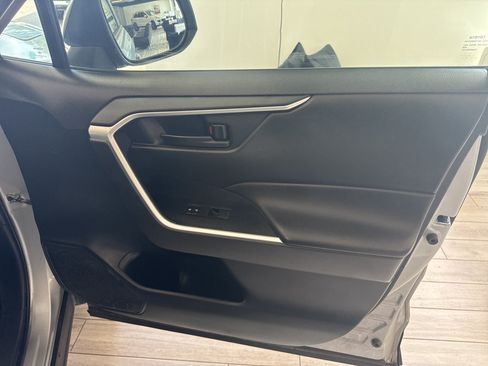 Used 2023 Toyota RAV4 LE AWD/4WD image 19