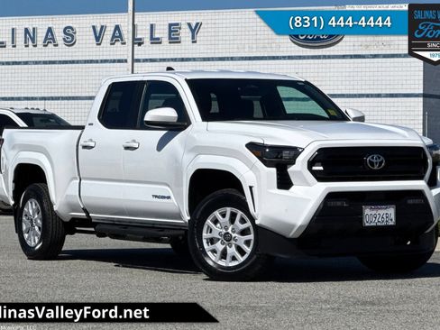 Used 2024 Toyota Tacoma SR5 AWD/4WD image 1