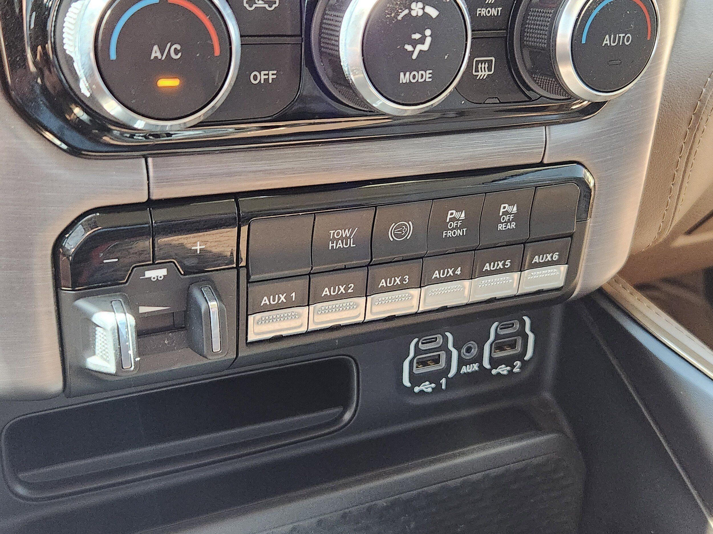 Used 2022 RAM 2500 Limited AWD/4WD image 22
