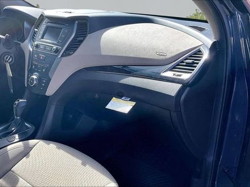 Used 2017 Hyundai Santa Fe Sport FWD image 15