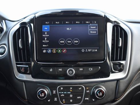 Used 2020 Chevrolet Traverse RS image 18