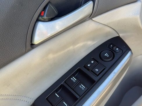 Used 2010 Honda Accord EX-L image 12
