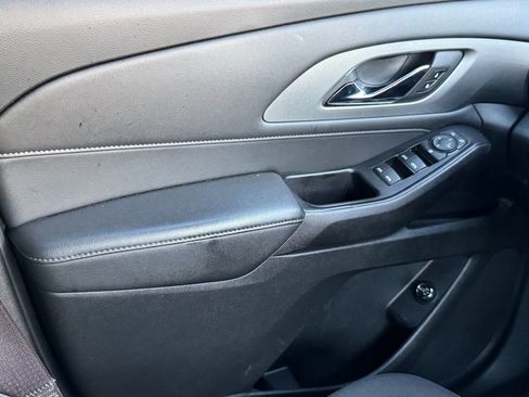 Used 2023 Chevrolet Traverse LT w/ Midnight/Sport Edition AWD/4WD image 34