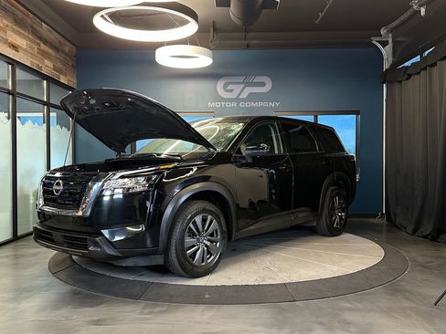 Used 2022 Nissan Pathfinder S AWD/4WD image 25