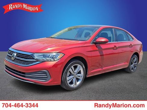 Used 2022 Volkswagen Jetta SE FWD image 1