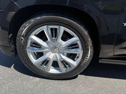 Used 2021 Chevrolet Tahoe High Country AWD/4WD image 19