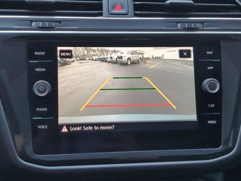 Used 2020 Volkswagen Tiguan SEL image 22