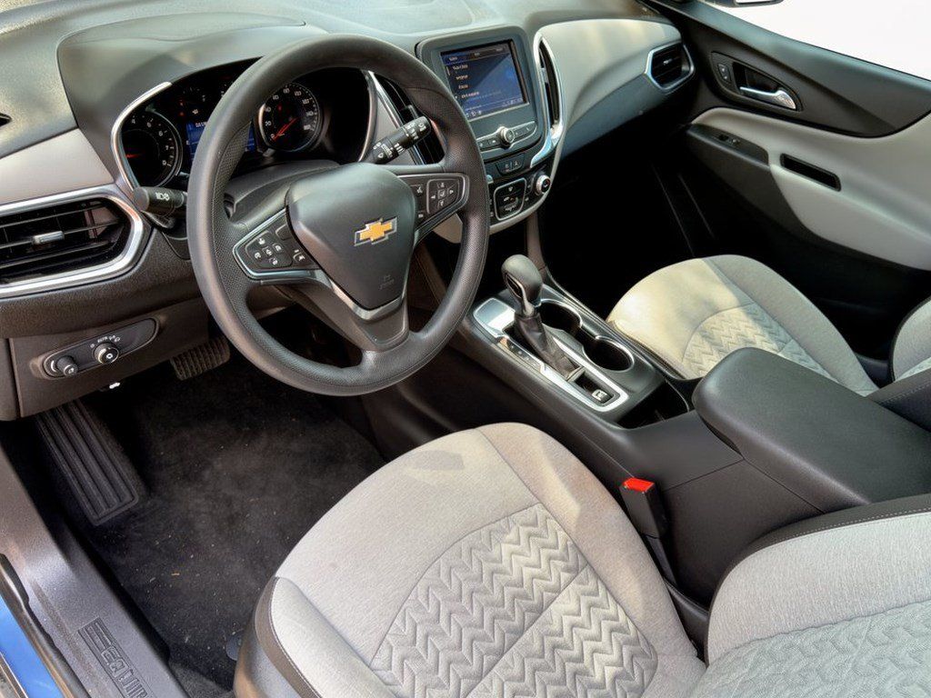 Used 2024 Chevrolet Equinox LS w/ LS Convenience Package FWD image 4