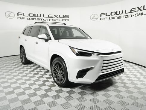New 2026 Lexus TX 350 AWD image 3
