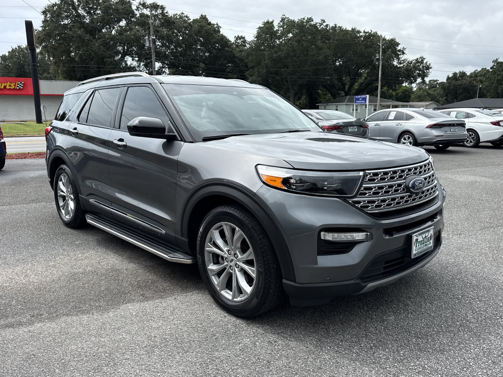 Used 2024 Ford Explorer Limited RWD image 8
