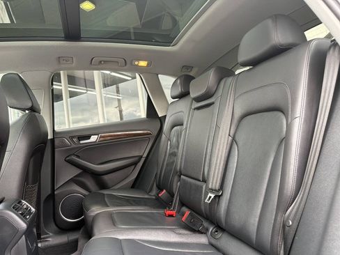 Used 2017 Audi Q5 2.0T Premium Plus w/ Technology Package AWD/4WD image 27