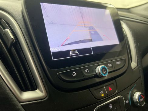 Used 2023 Chevrolet Malibu RS image 14