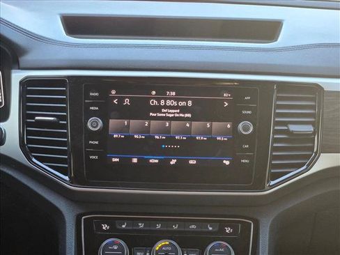 Used 2023 Volkswagen Atlas SE FWD image 12