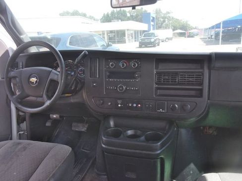 Used 2019 Chevrolet Express 3500 LT w/ LT Preferred Equipment Group RWD image 9