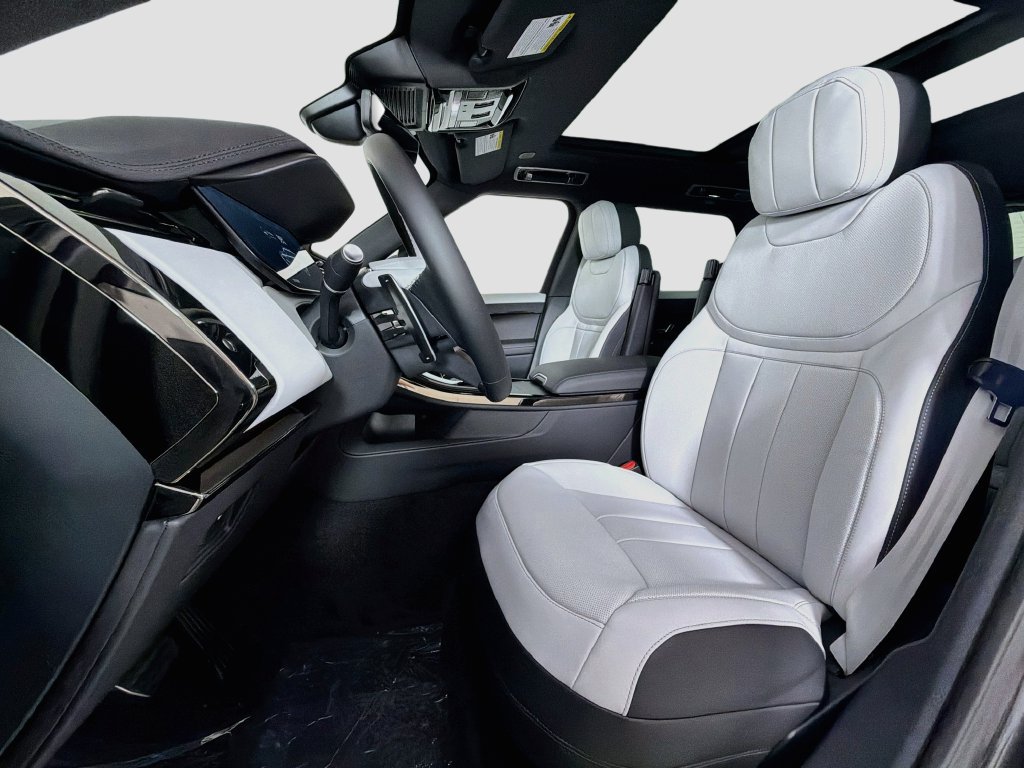 New 2027 Land Rover Range Rover Sport Battersea AWD/4WD image 22