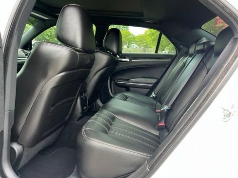 Used 2019 Chrysler 300 S w/ S Model Appearance Package RWD image 16