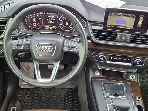 Used 2019 Audi Q5 2.0T Premium Plus w/ Premium Plus Package image 10