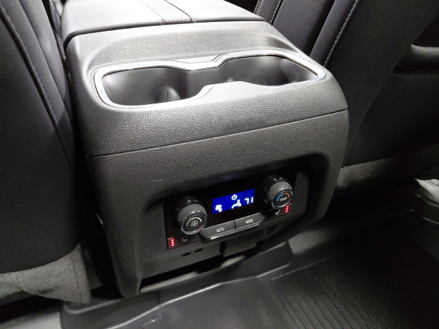 Used 2026 Chevrolet Traverse High Country w/ LPO, Floor Liner Package AWD/4WD image 23