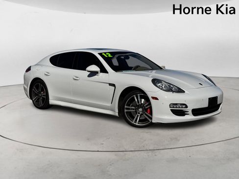 Used 2012 Porsche Panamera 4 image 2