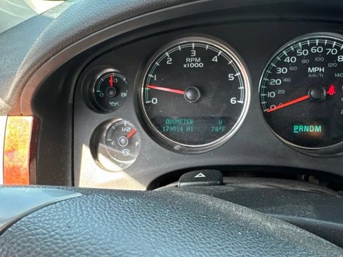 Used 2012 Chevrolet Avalanche LTZ AWD/4WD image 13
