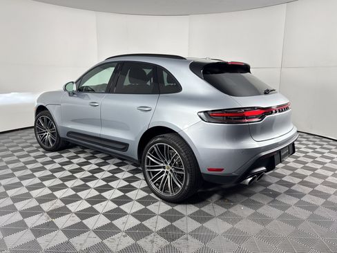 Certified 2026 Porsche Macan AWD/4WD image 3