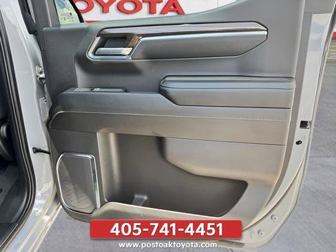 Used 2024 Chevrolet Silverado 1500 LT AWD/4WD image 31