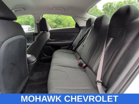 Used 2021 Hyundai Elantra SEL FWD image 24