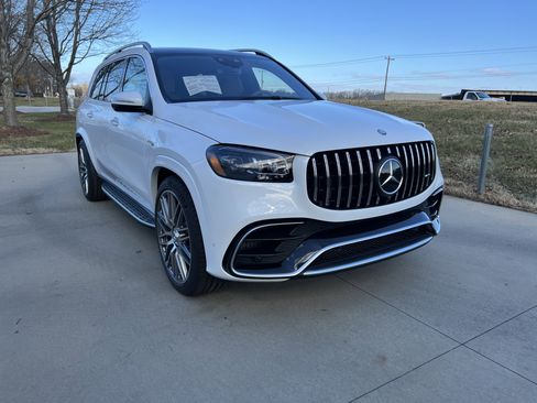 New 2026 Mercedes-Benz GLS 63 AMG 4MATIC image 2