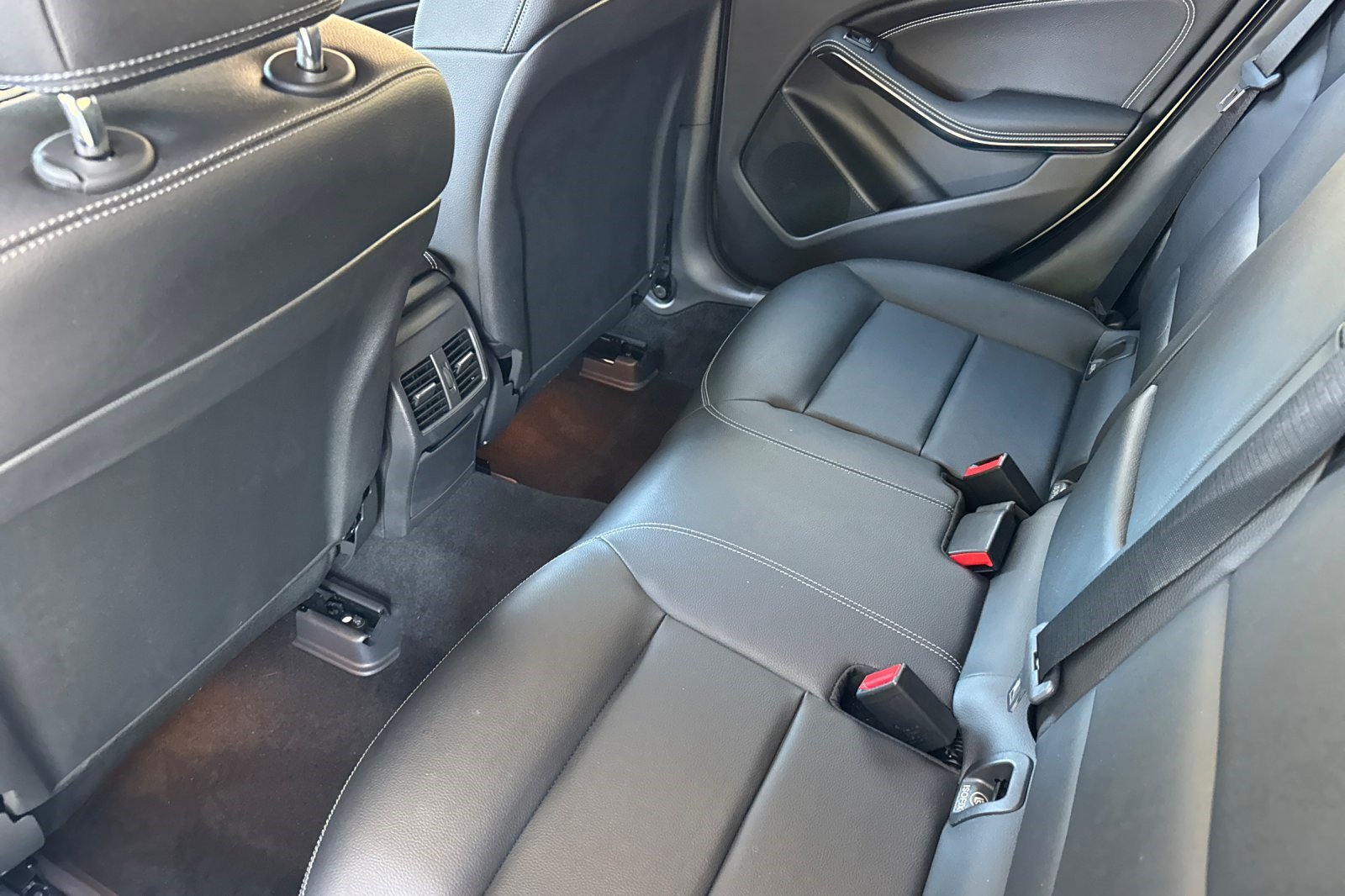 Certified 2020 Mercedes-Benz GLA 250 image 27