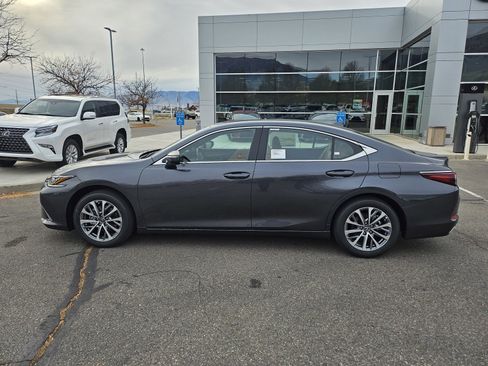 New 2025 Lexus ES 350 image 3
