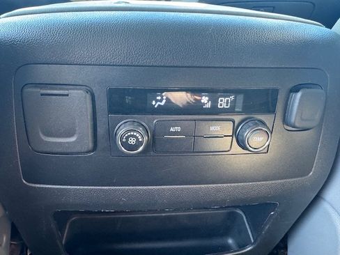 Used 2016 Chevrolet Tahoe LT image 12