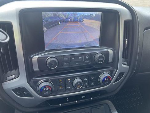 Used 2015 GMC Sierra 1500 SLE w/ SLE Value Package AWD/4WD image 18