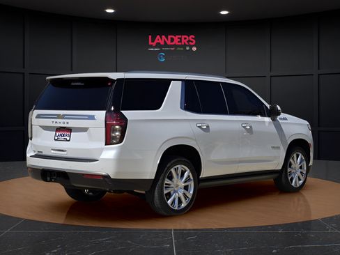 Used 2023 Chevrolet Tahoe High Country AWD/4WD image 4