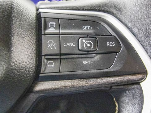 Used 2021 Jeep Grand Cherokee L Limited image 31