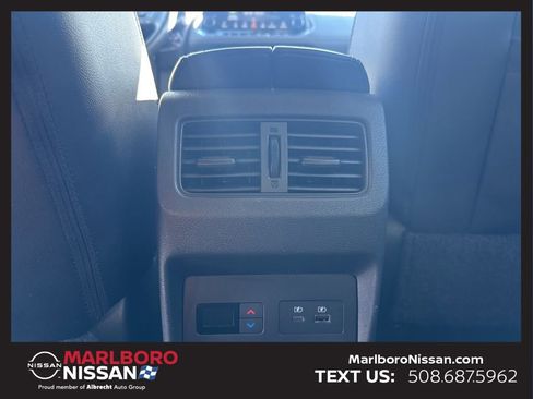 Certified 2022 Nissan Rogue SL w/ SL Premium Package image 18