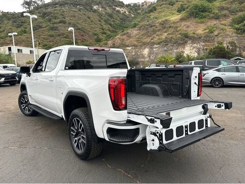 New 2026 GMC Sierra 1500 AT4 w/ AT4 Premium Package AWD/4WD image 32