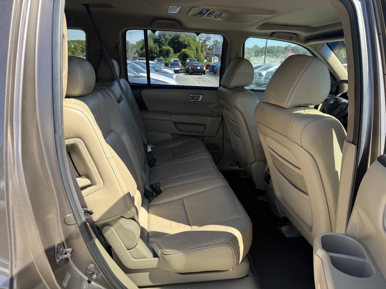 Used 2011 Honda Pilot Touring image 11