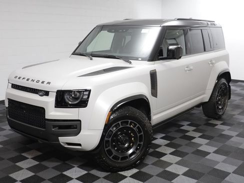 New 2026 Land Rover Defender 110 OCTA AWD/4WD image 2