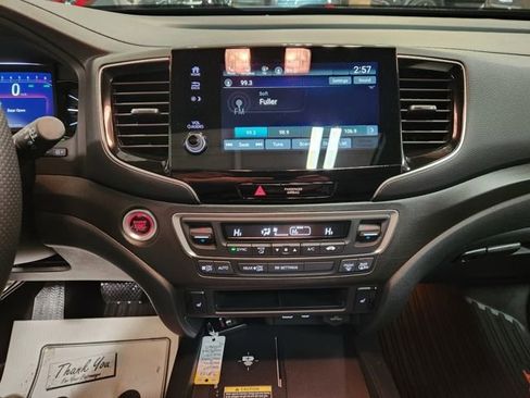 Certified 2024 Honda Passport TrailSport image 14