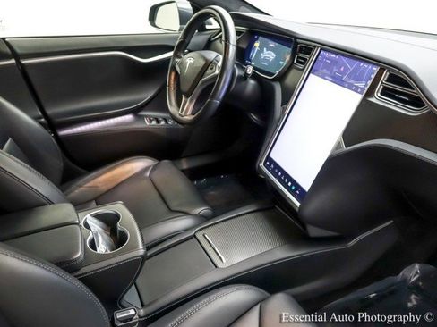 Used 2018 Tesla Model S P100D image 39